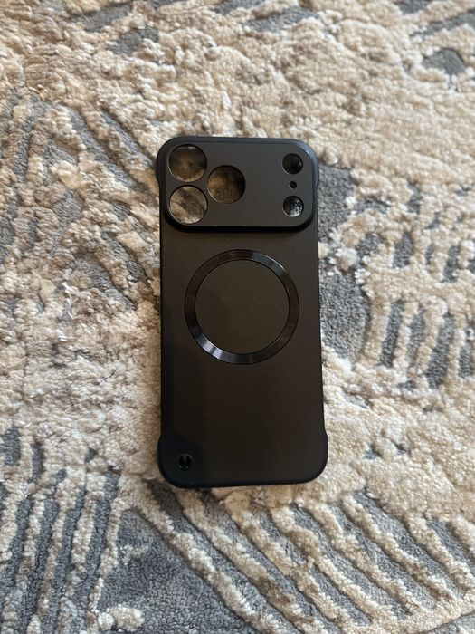Калъфи за iphone 17 pro max,iphone 13 pro max,iphone 11
