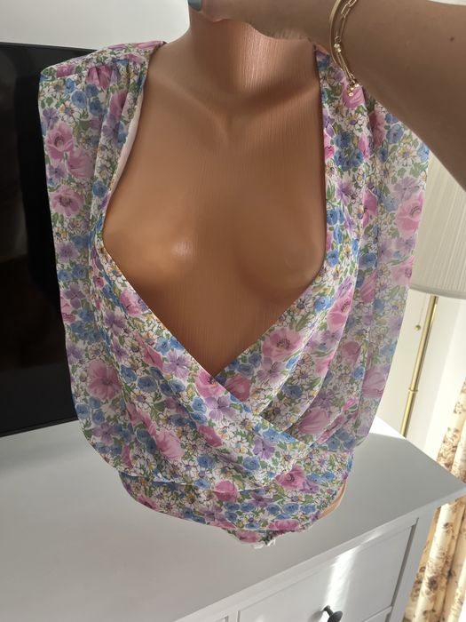 Top body nou, fara eticheta, Zara