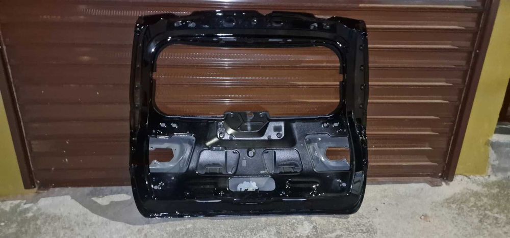 5 та врата Dodge durango 2014г.