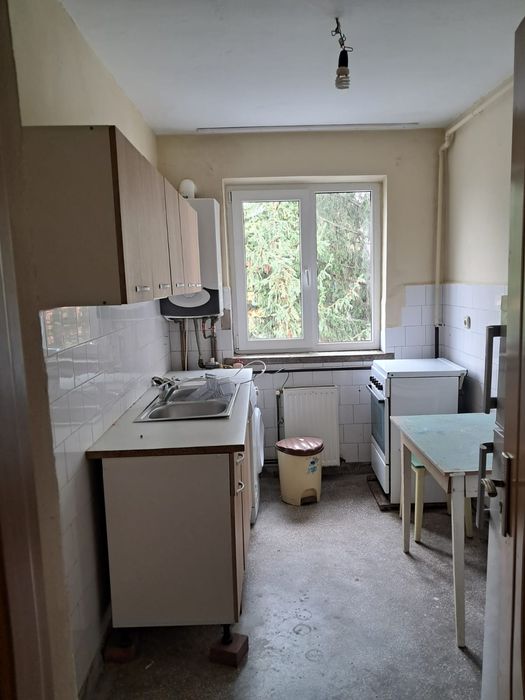 Inchiriez apartament