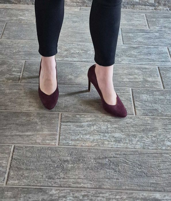 Pantofi eleganti cu toc nr 38