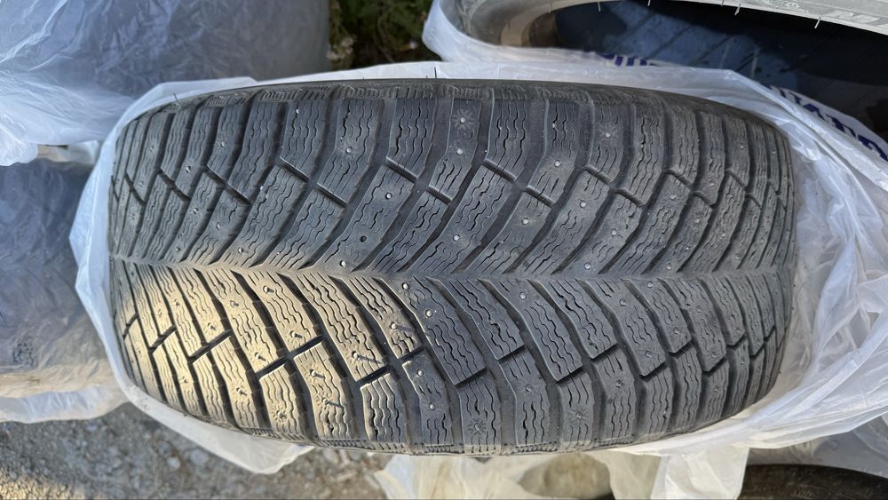 Michelin 245/45 R18