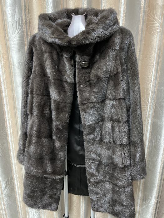 Продам норковую шубу