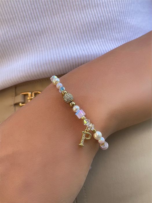 Дамска Гривна със Сребърна Буква по Избор