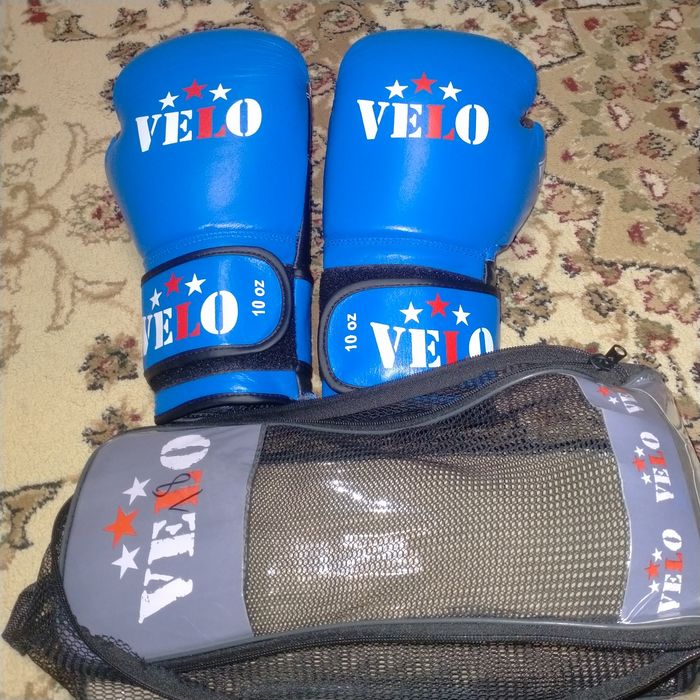 Продается боксерские перчатки VELO