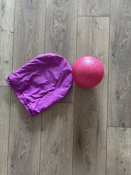 Мяч для гимнастики !