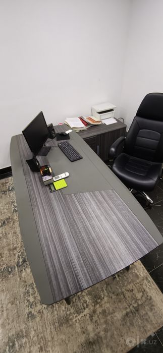 Mebel ofis uchun