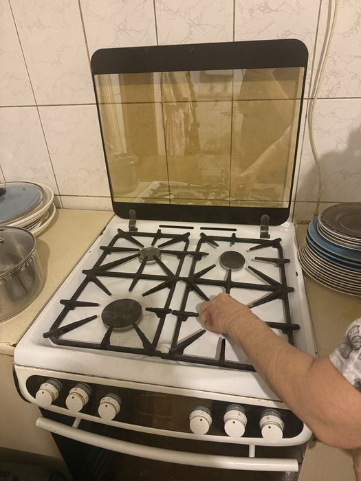 Газовая плита продается