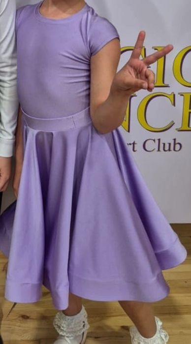 Продам платья для танцев