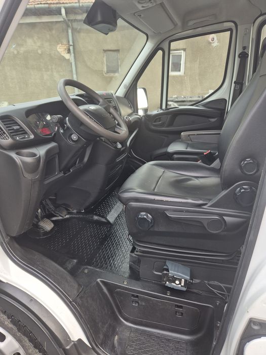 Vand Iveco daily 7 locuri 35c140