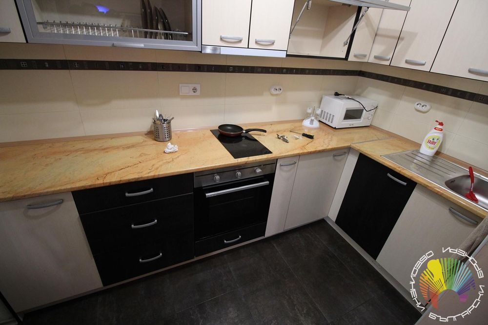 Дава се под наем Двустаен апартамент в Бургас, Център - 80 кв.м за 550 € - Снимка #8