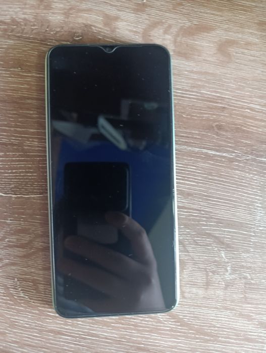 Продам HONOR X 6 b