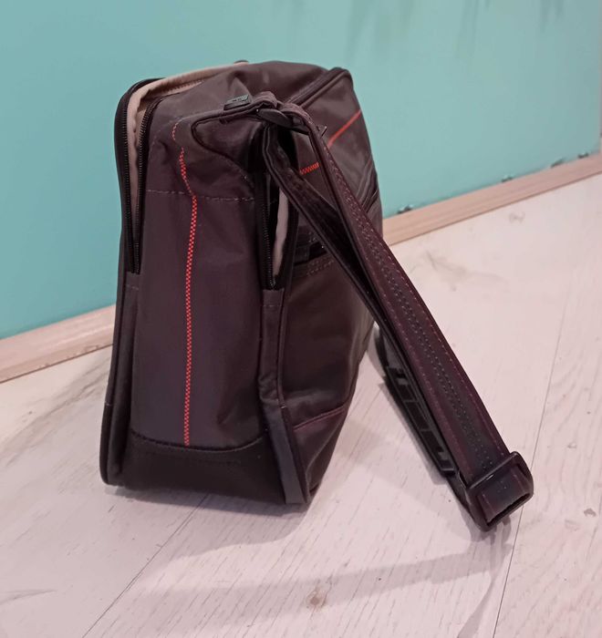 Чанта  на Samsonite