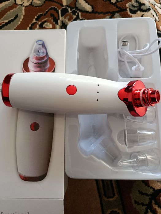 Вакуумный очиститель лица