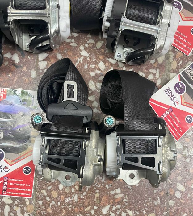 Mercedes Benz EQS - set centuri de siguranta centura  stanga - dreapta