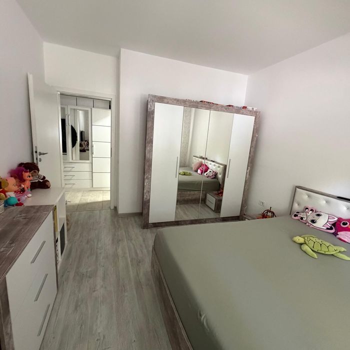 Apartament 2 camere de vânzare  sector 4