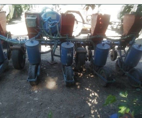 Vând semănătoare SPC