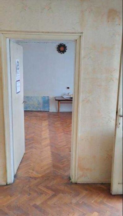 Продава 4-стаен апартамент гр. Шумен