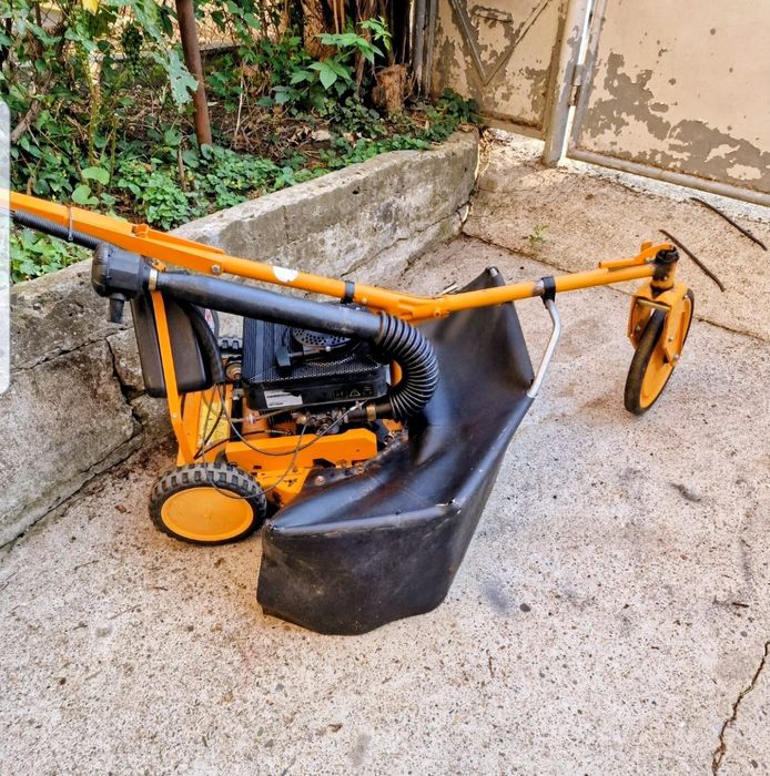 As motor tractoras  cositoare iarba