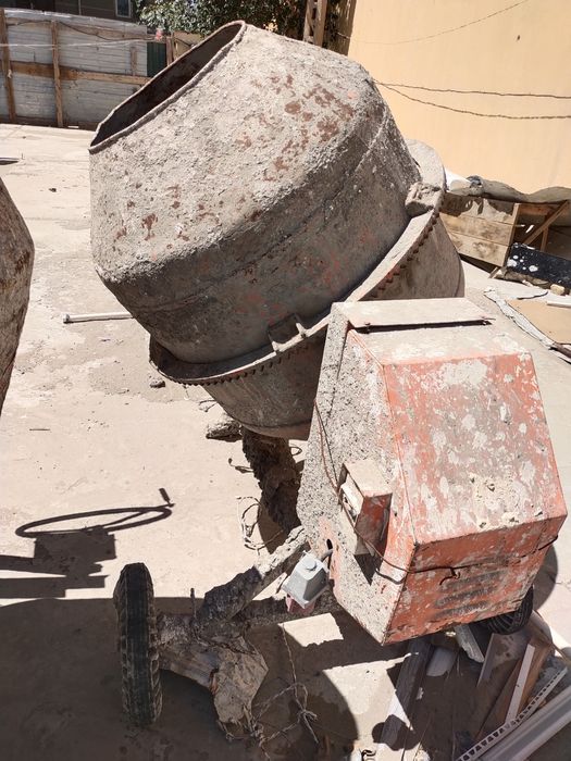 Бетона мишалка  сотилади.