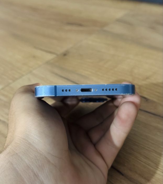 iPhone 13  128GB