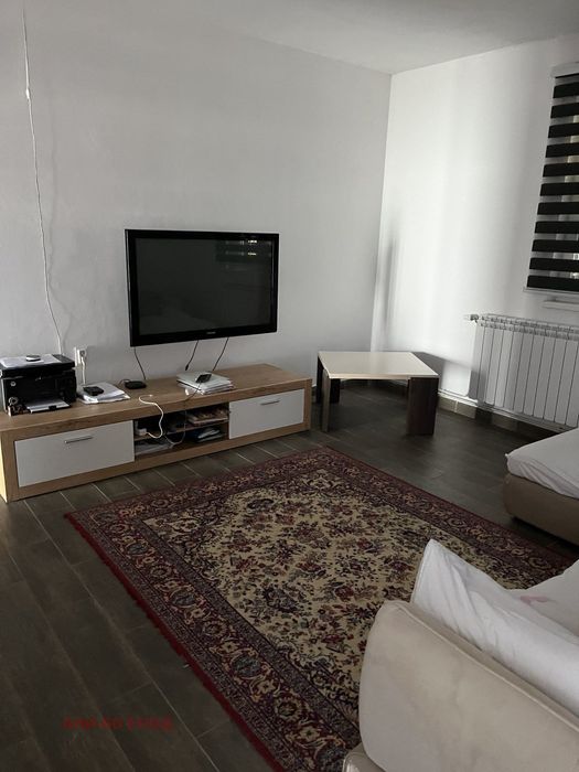 Къща в Добрич, област-с.Сенокос площ 350 цена 420000