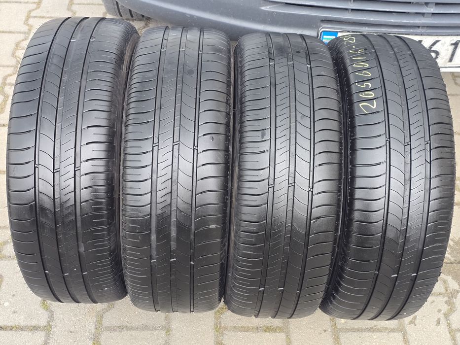 205 60 16 Michelin