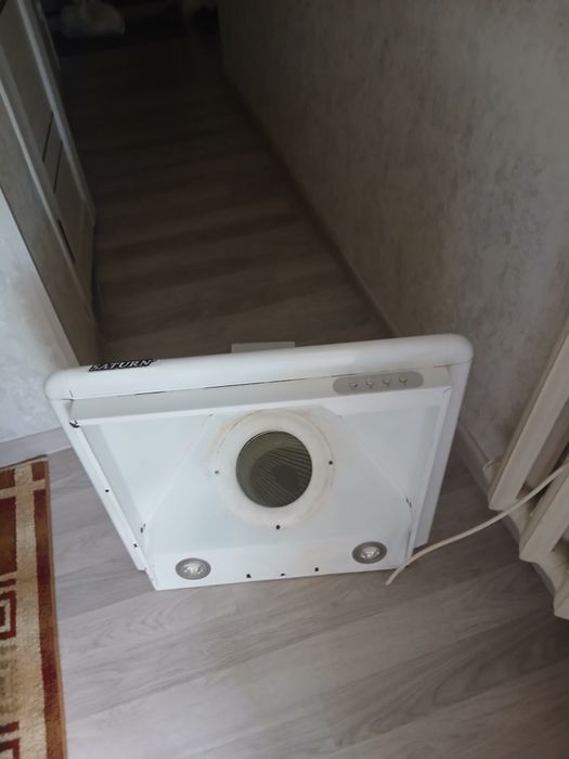 Продается срочно вытяжка