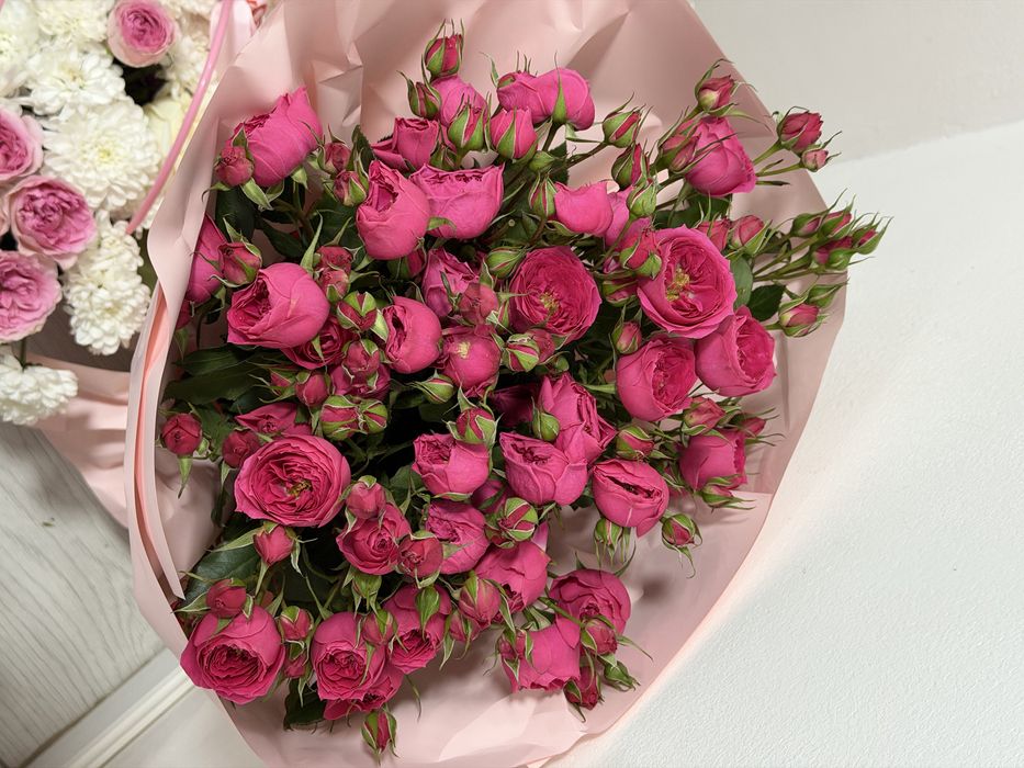 свежие цветы все по 5000 тг