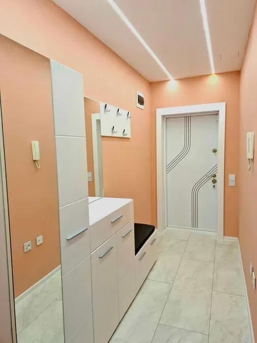 Четиристаен апартамент, под наем, кв. Левски