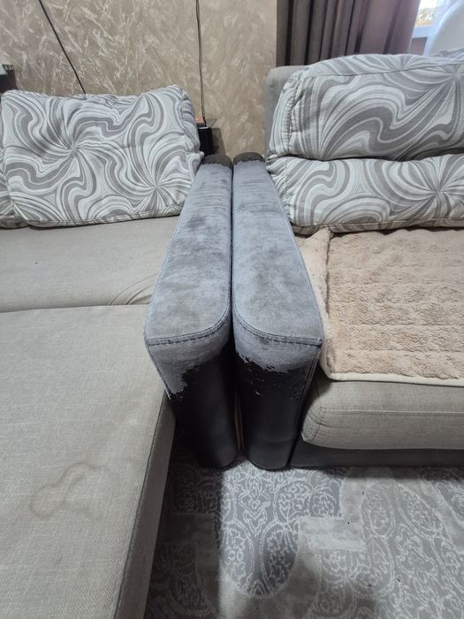 Диван угловой серый