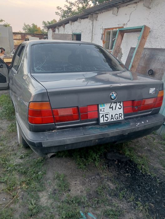 Продам БМВ 1991 года