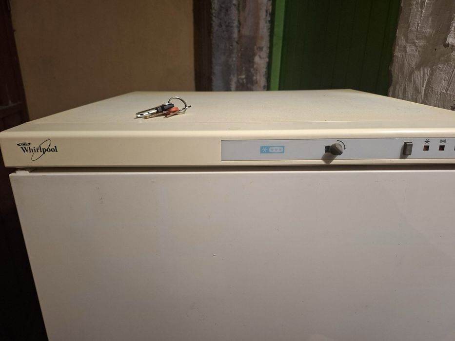 Фризер Whirlpool