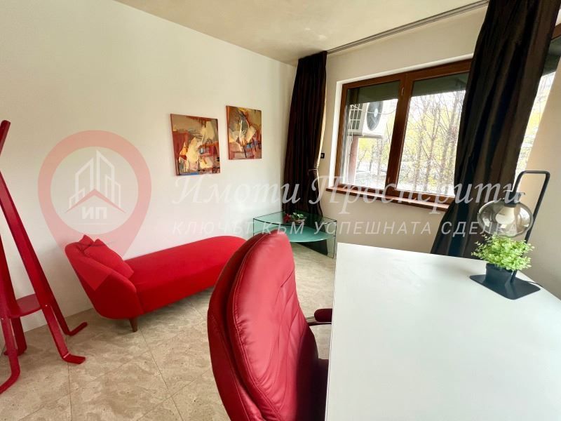 Дава се под наем Тристаен апартамент в София, Витоша - 135 кв.м за 1100 € - Снимка #7