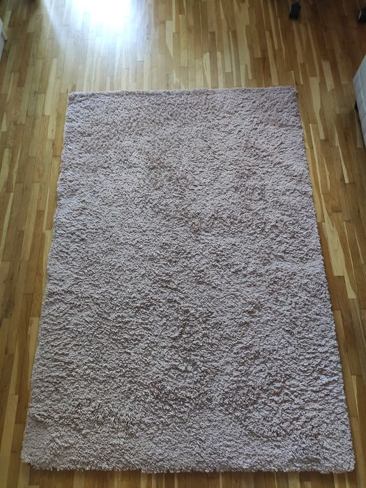Продавам килим 120х173 см