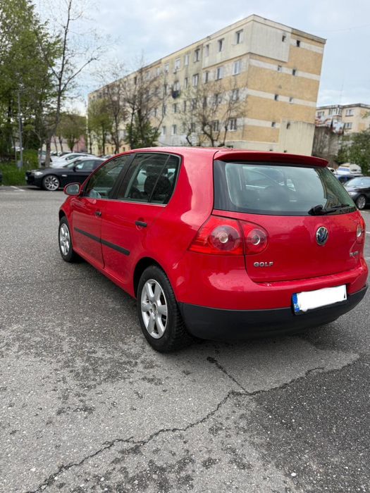 Se vinde  golf 5 fsi
