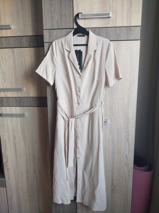 Платье летнее бежевое