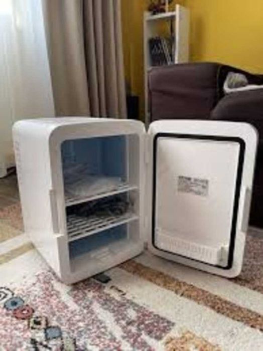 Mini frigider VEVOR 10L - (raceste sau incalzeste)