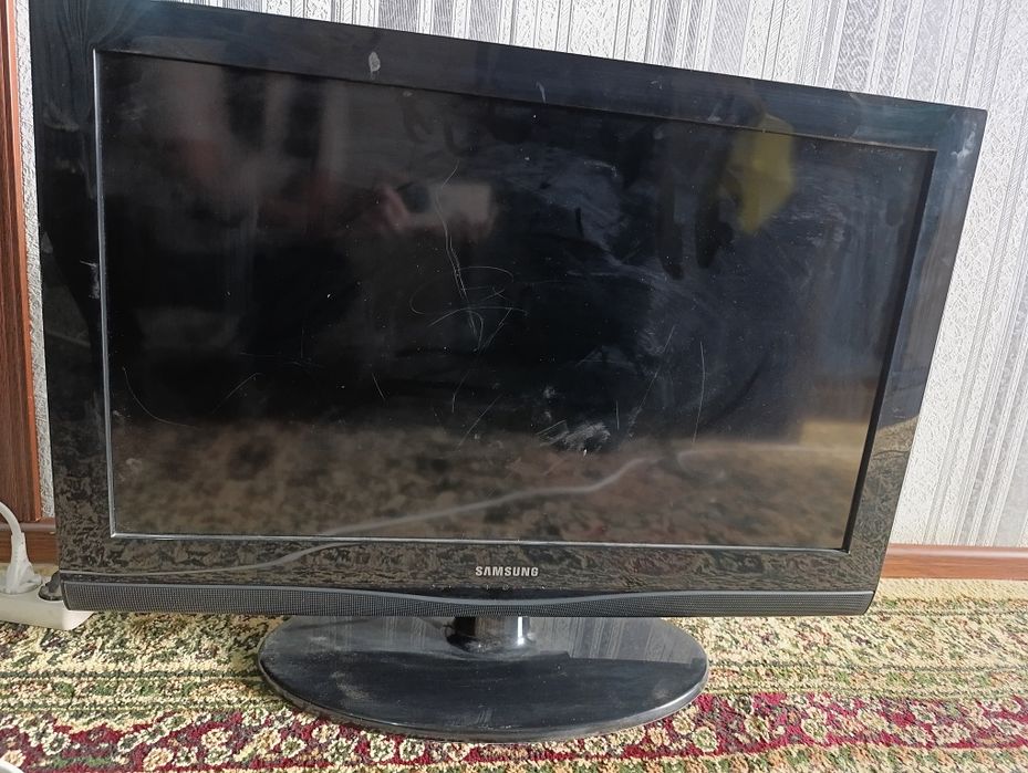 Телевизор Samsung 32S