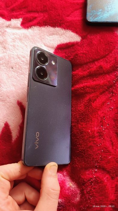 Продам телефон VIVO Y27 5G
