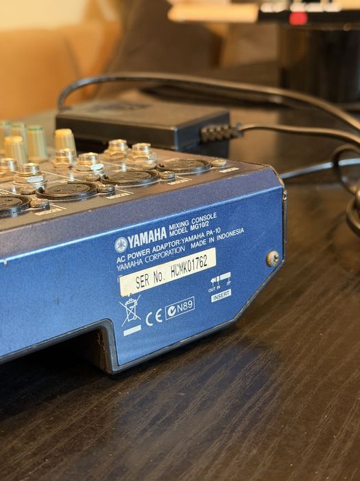 Пулт Yamaha MG10/2