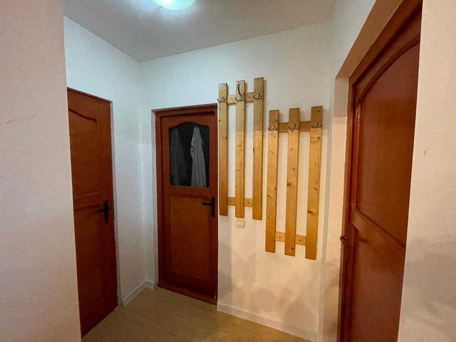 Vand apartament 3 Camere ZONA Buna Ziua