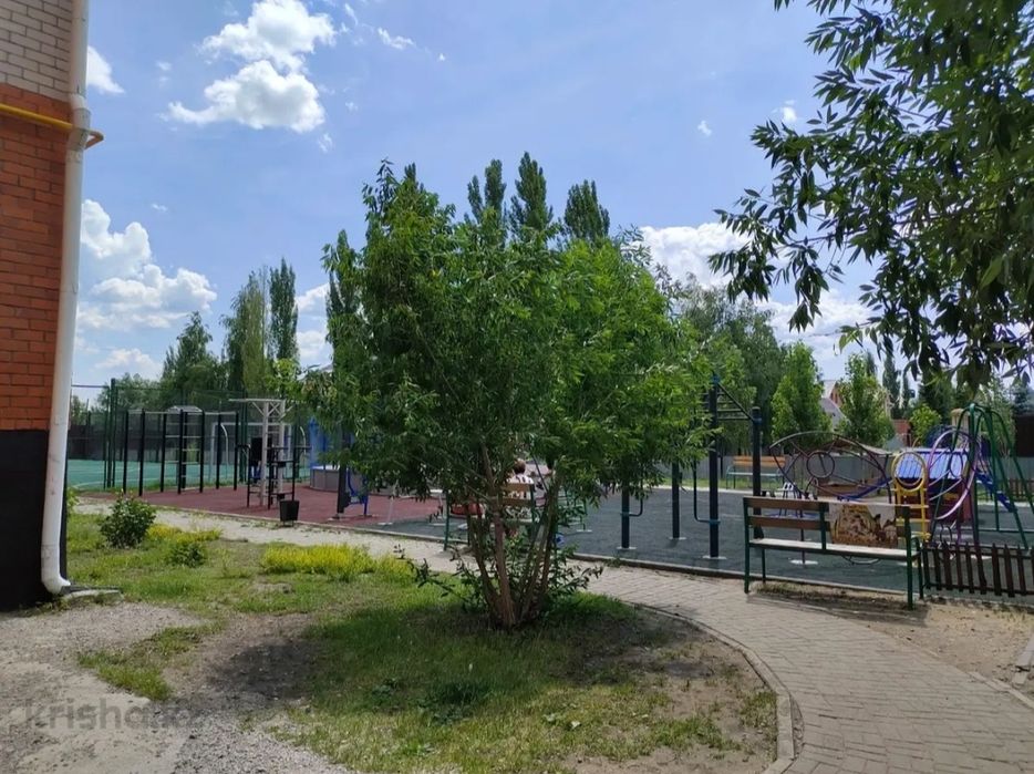 Продам улучшенной план.43 кв.м  9,8,7 мкрн,Кост СУ,Католическа церьков
