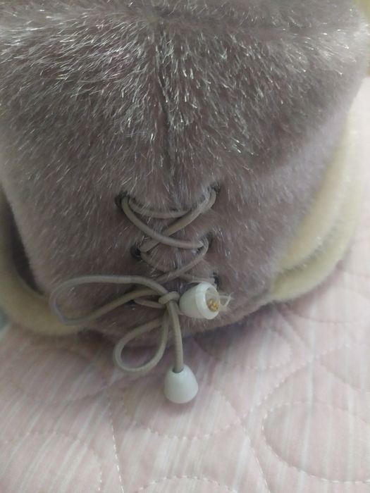 Зимняя шляпа на искусственном меху