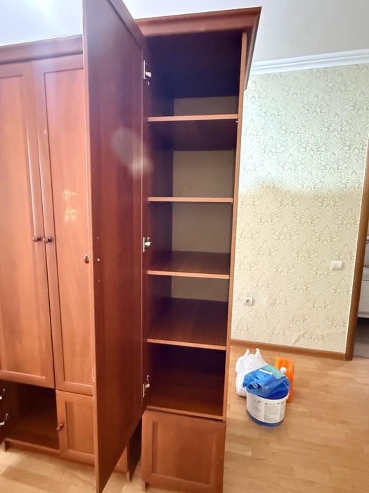 Шкаф узкий и широкий