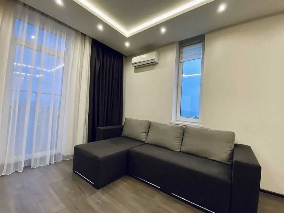 Двустаен имот в кв.Овча купел