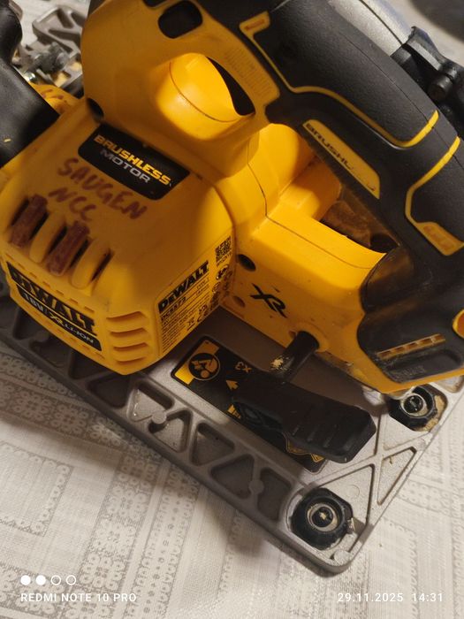 Circular dewalt dcs572,184 mm,talpa și pe sina