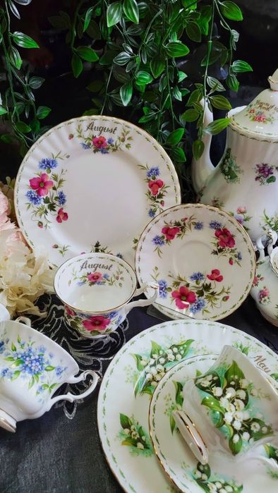 Тройни сетове Royal Albert