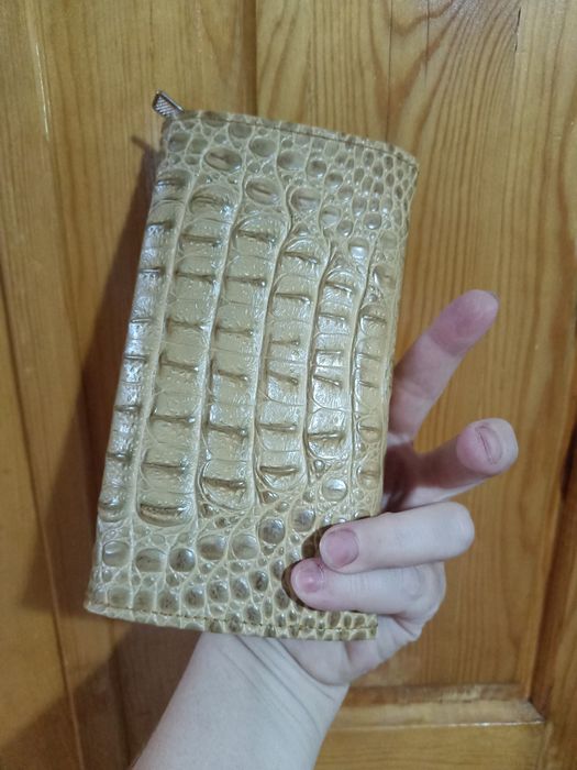 Кошелек из натуральной кожи крокодила