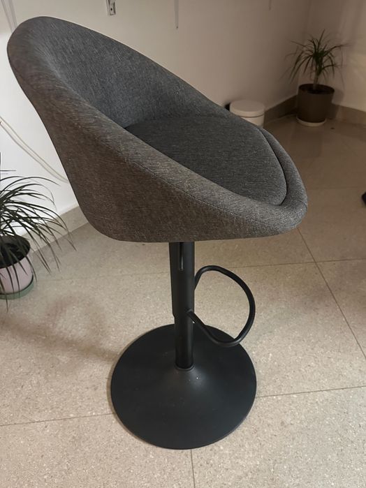 Scaun reglabil pentru make-up, coafat și altele